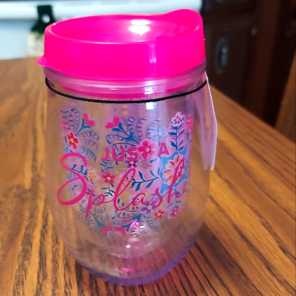 NWT Vera Bradley Just A Splash Pink Floral Acrylic Stemless Wine Tumbler